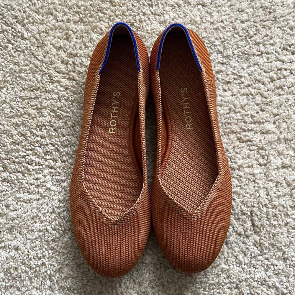 Rothy’s Flat in Fawn size 8
